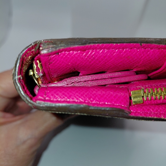 Louis Vuitton Monogram Insolite Wallet - Picture 7 of 10